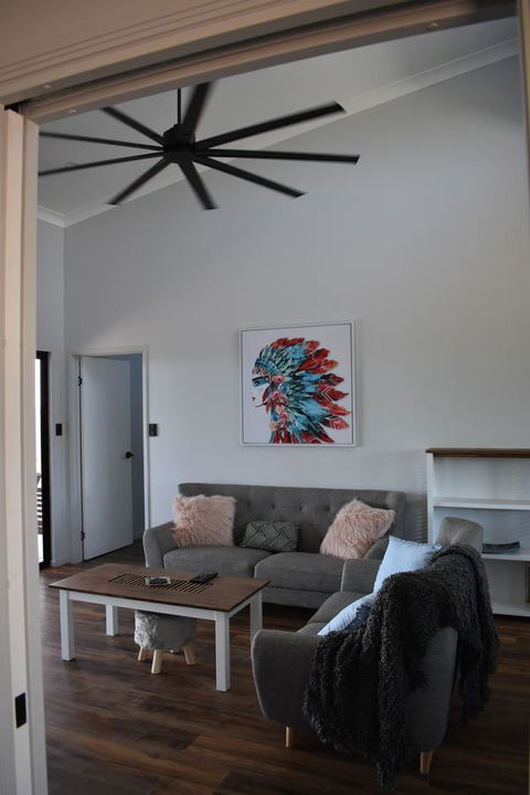 Ironbark House - Accommodation Melbourne 15