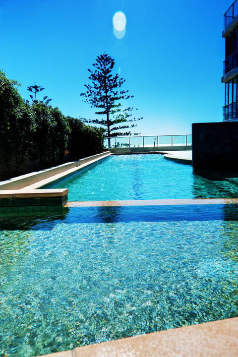 Reflection On The Sea - Accommodation Melbourne 23