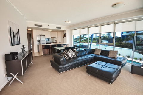 Reflection On The Sea - Accommodation Melbourne 39