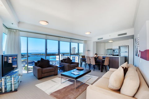 Reflection On The Sea - Accommodation Melbourne 3