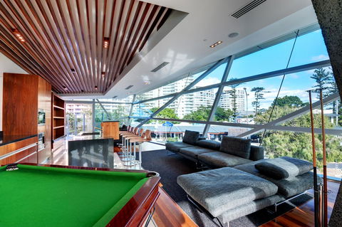 Reflection On The Sea - Accommodation Melbourne 21