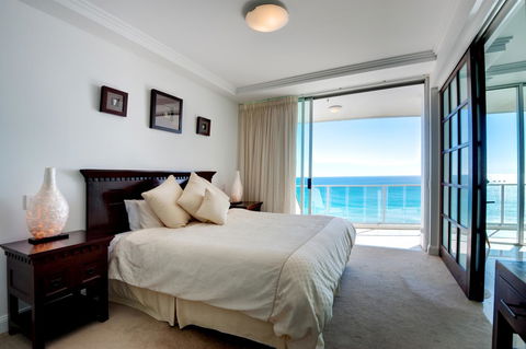 Reflection On The Sea - Accommodation Melbourne 38