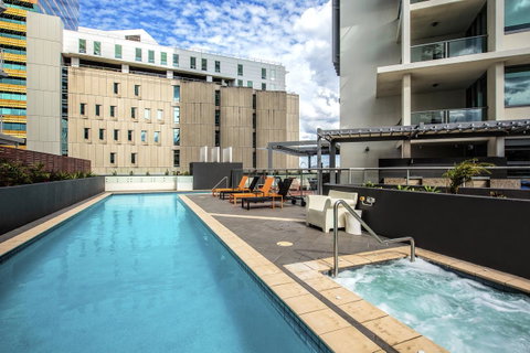 Evolution Apartments - Accommodation Melbourne 3