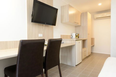 Smart Motels Bert Hinkler - Accommodation Melbourne 40