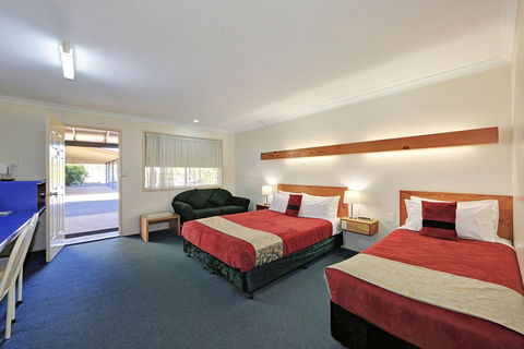 Smart Motels Bert Hinkler - Accommodation Melbourne 13