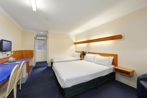 Smart Motels Bert Hinkler - Accommodation Melbourne 16