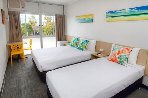Palm Beach Hotel - Accommodation Melbourne 0