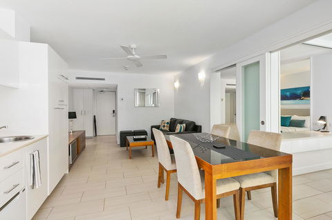 Palm Cove Beach Apartment - Accommodation Melbourne 8