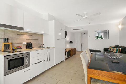 Palm Cove Beach Apartment - Accommodation Melbourne 7
