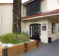 Burke  Wills Motor Inn - Accommodation Melbourne