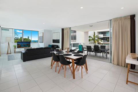 Element On Coolum Beach - Melbourne 4u 3