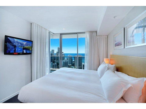 H Star Residences-- Paradise Stayz - Accommodation Melbourne 9
