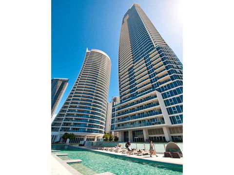 H Star Residences-- Paradise Stayz - Accommodation Melbourne 26