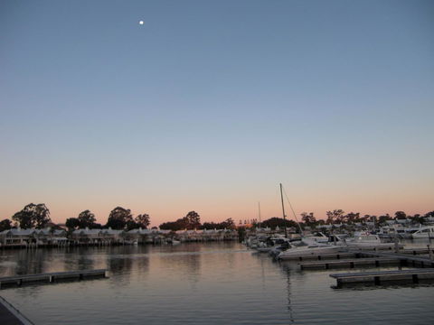 Waterfront Resort Villa With Buggy - Accommodation Melbourne 27