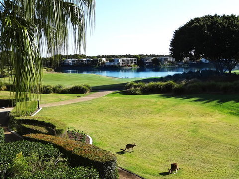 Waterfront Resort Villa With Buggy - Accommodation Melbourne 3