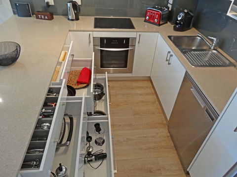 Waterfront Resort Villa With Buggy - Accommodation Melbourne 6