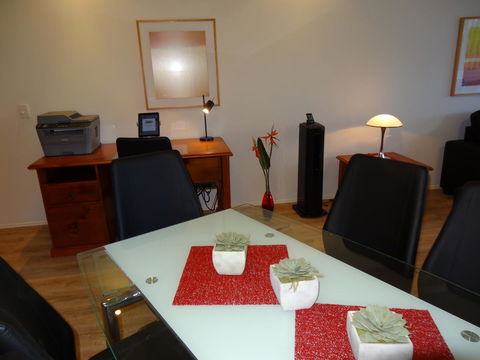 Waterfront Resort Villa With Buggy - Accommodation Melbourne 8