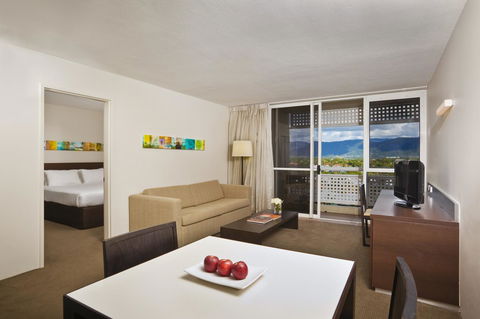 Cairns Harbourside Hotel - Accommodation Melbourne 13