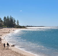 The Norfolks on Moffat Beach - Accommodation Melbourne