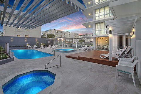 Catalina Resort - Accommodation Melbourne 0
