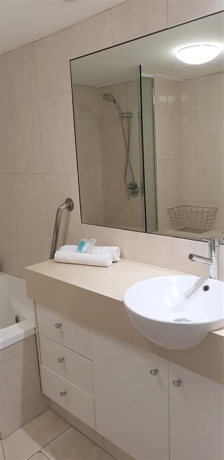 Gemini Court Holiday Apartments - Accommodation Melbourne 20