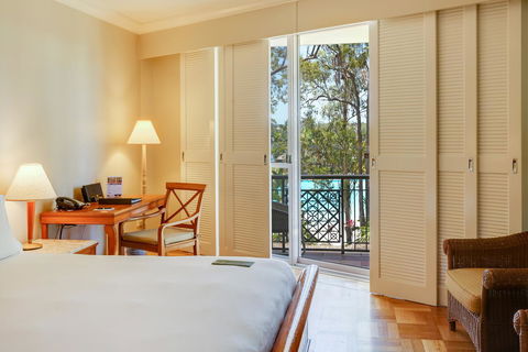 InterContinental Sanctuary Cove Resort, An IHG Hotel - Accommodation Melbourne 4