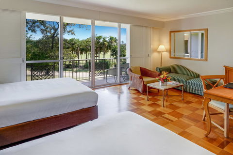 InterContinental Sanctuary Cove Resort, An IHG Hotel - Accommodation Melbourne 25