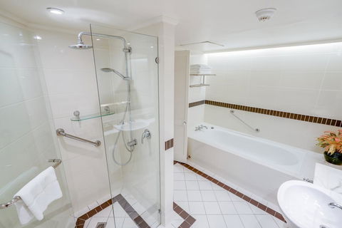 InterContinental Sanctuary Cove Resort, An IHG Hotel - Accommodation Melbourne 2