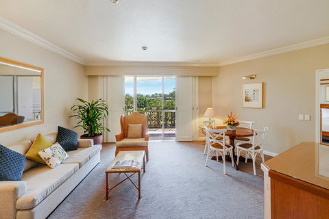 InterContinental Sanctuary Cove Resort, An IHG Hotel - Accommodation Melbourne 13