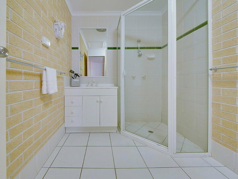 Murray Street Apartments - Accommodation Melbourne 25