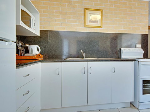 Murray Street Apartments - Accommodation Melbourne 27