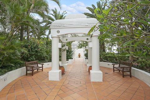 ULTIQA Burleigh Mediterranean Resort - Accommodation Melbourne 18