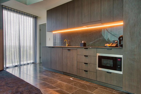 Eatons Hill Hotel - Accommodation Melbourne 16