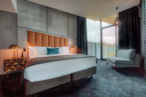 Eatons Hill Hotel - Accommodation Melbourne 15