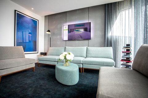 Eatons Hill Hotel - Accommodation Melbourne 32