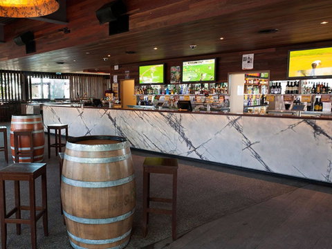 Eatons Hill Hotel - Accommodation Melbourne 38