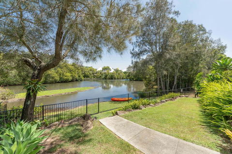 Waterfront Theme Park Getaway - Accommodation Melbourne 20