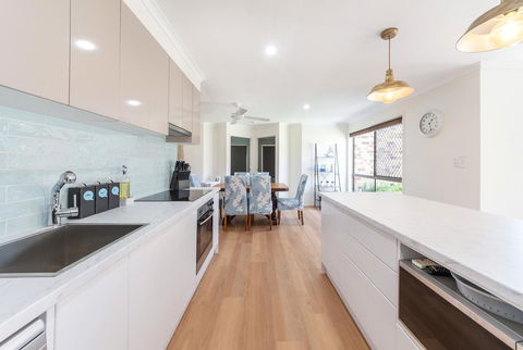 Waterfront Theme Park Getaway - Accommodation Melbourne 4
