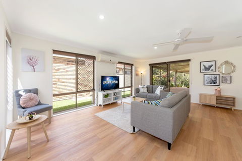 Waterfront Theme Park Getaway - Accommodation Melbourne 2