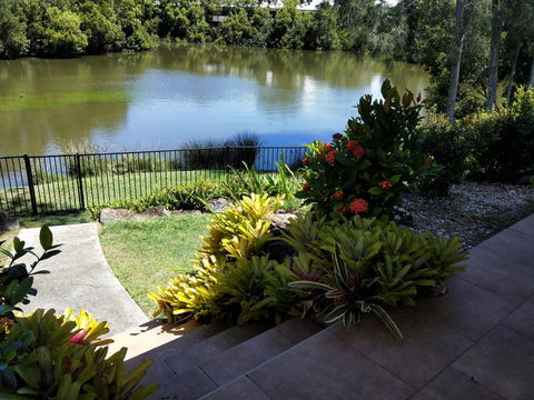 Waterfront Theme Park Getaway - Accommodation Melbourne 21
