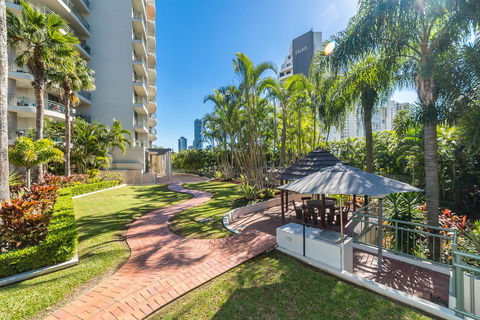 The Meriton Apartments On Main Beach - Accommodation Melbourne 39