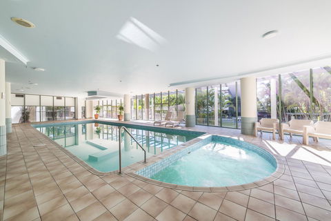 The Meriton Apartments On Main Beach - Accommodation Melbourne 0
