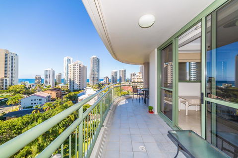 The Meriton Apartments On Main Beach - Accommodation Melbourne 10