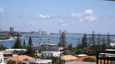 The Meriton Apartments On Main Beach - Accommodation Melbourne 28