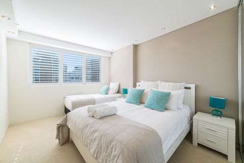 The Meriton Apartments On Main Beach - Accommodation Melbourne 6