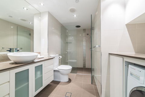 The Meriton Apartments On Main Beach - Accommodation Melbourne 18