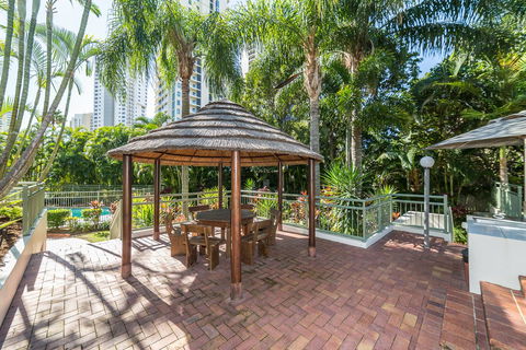 The Meriton Apartments On Main Beach - Accommodation Melbourne 40