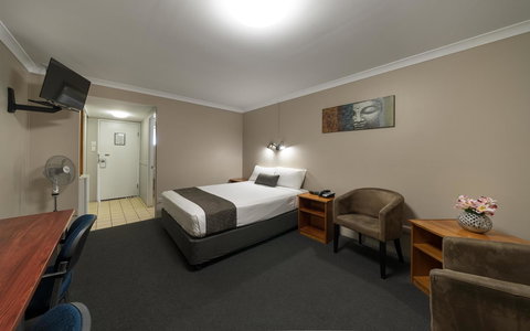Cosmopolitan Motel & Serviced Apartments - Accommodation Melbourne 5