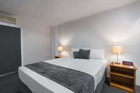 Cosmopolitan Motel & Serviced Apartments - Accommodation Melbourne 3