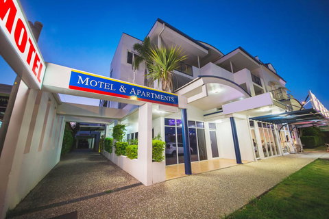 Cosmopolitan Motel & Serviced Apartments - Accommodation Melbourne 0